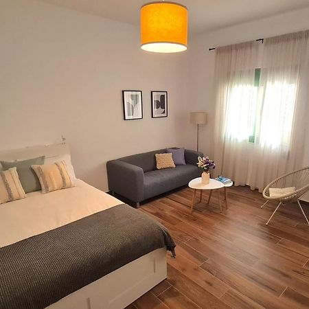 Yannis Guest House Aegina Bagian luar foto